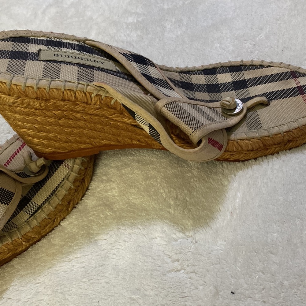 Burberry wedge Sandals - Picture 9 of 16